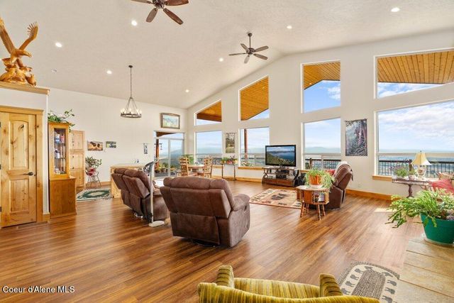 10653 N Payment Peak RD, Hauser, ID 83854