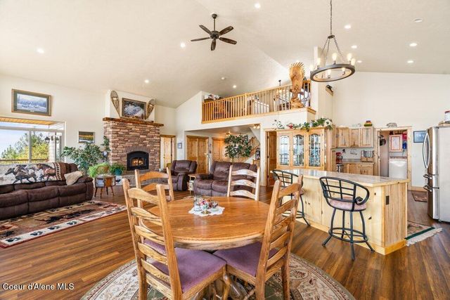 10653 N Payment Peak RD, Hauser, ID 83854