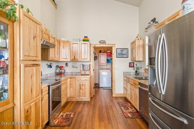 10653 N Payment Peak RD, Hauser, ID 83854