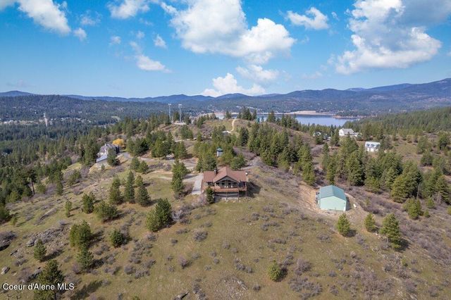 10653 N Payment Peak RD, Hauser, ID 83854