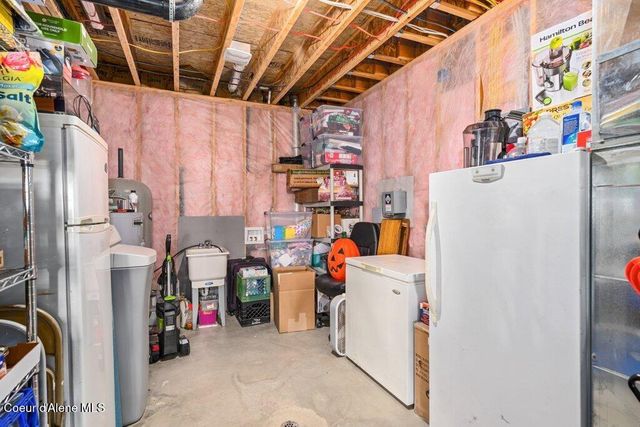 10653 N Payment Peak RD, Hauser, ID 83854