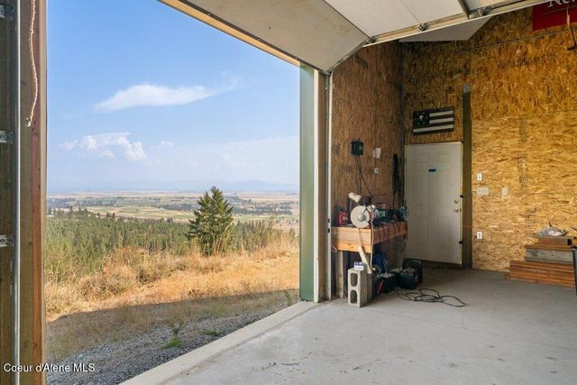 10653 N Payment Peak RD, Hauser, ID 83854