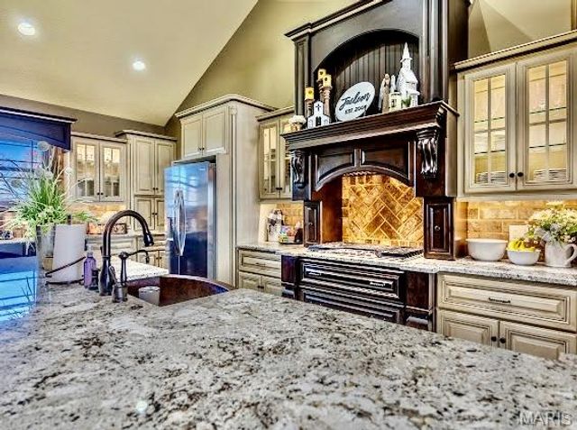 23900 Emerson Road, Lebanon, MO 65536