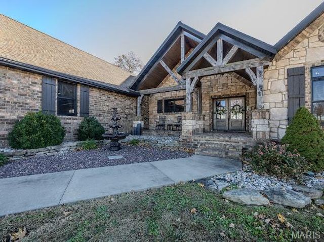 23900 Emerson Road, Lebanon, MO 65536