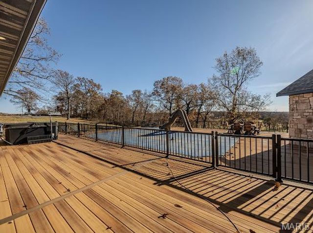 23900 Emerson Road, Lebanon, MO 65536