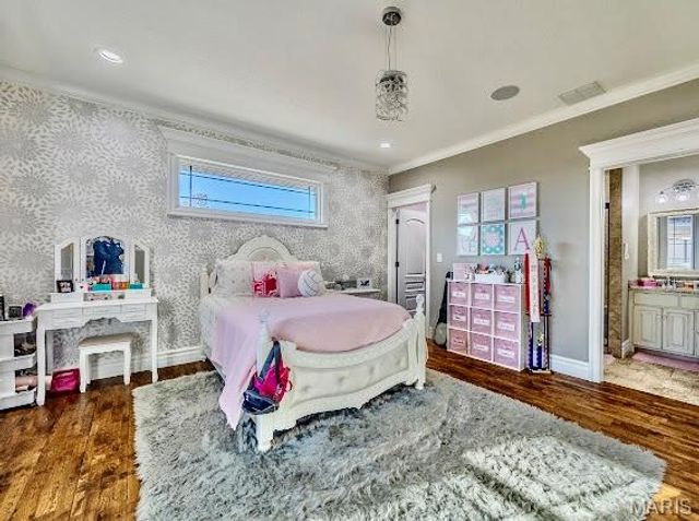 23900 Emerson Road, Lebanon, MO 65536