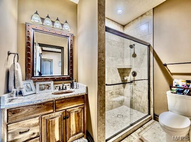 23900 Emerson Road, Lebanon, MO 65536