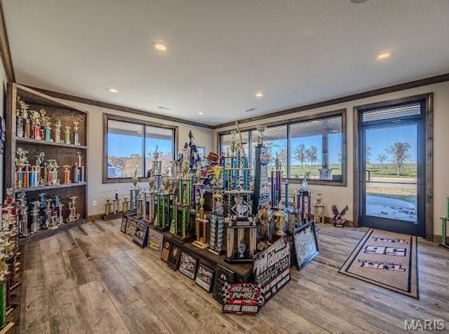 23900 Emerson Road, Lebanon, MO 65536