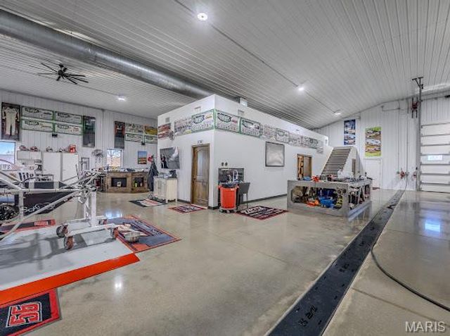 23900 Emerson Road, Lebanon, MO 65536