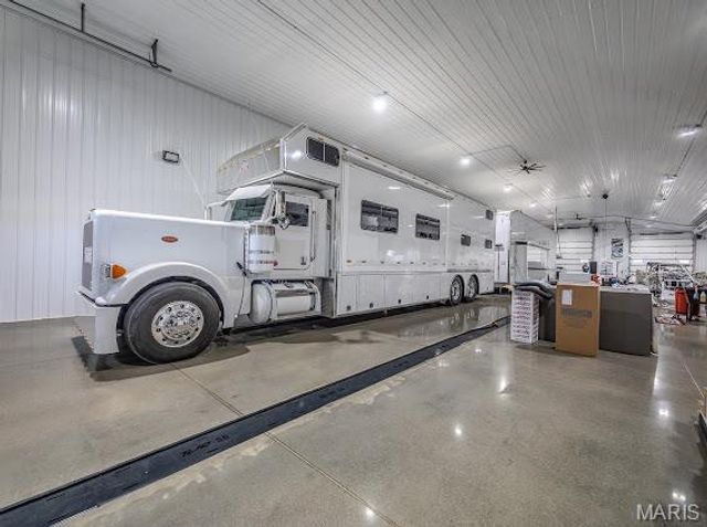 23900 Emerson Road, Lebanon, MO 65536