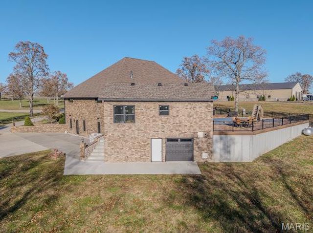 23900 Emerson Road, Lebanon, MO 65536