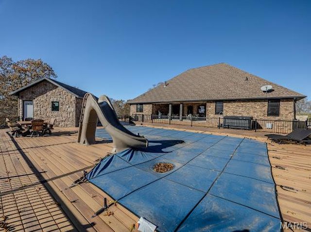 23900 Emerson Road, Lebanon, MO 65536