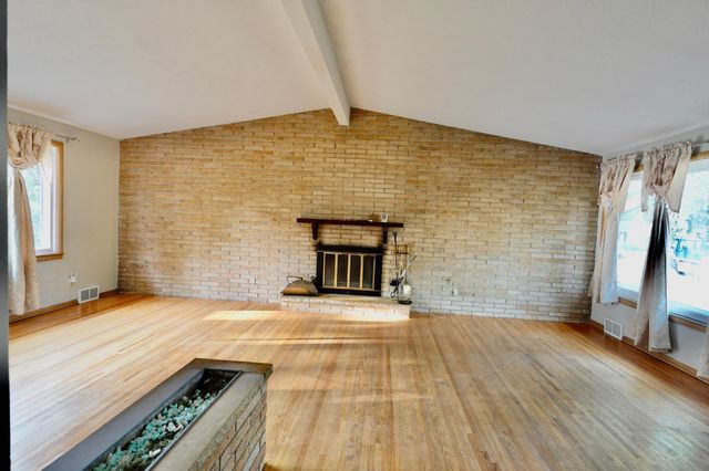 2701 Gerald Avenue, North Saint Paul, MN 55109