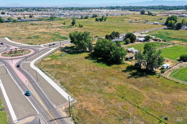 3123 E Victory Road, Nampa, ID 83687