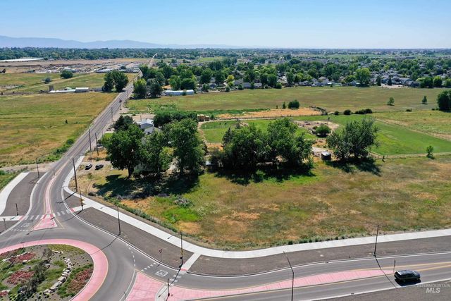 3123 E Victory Road, Nampa, ID 83687