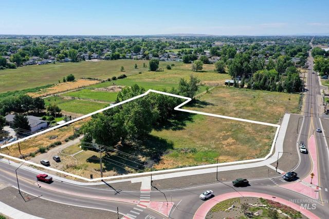 3123 E Victory Road, Nampa, ID 83687
