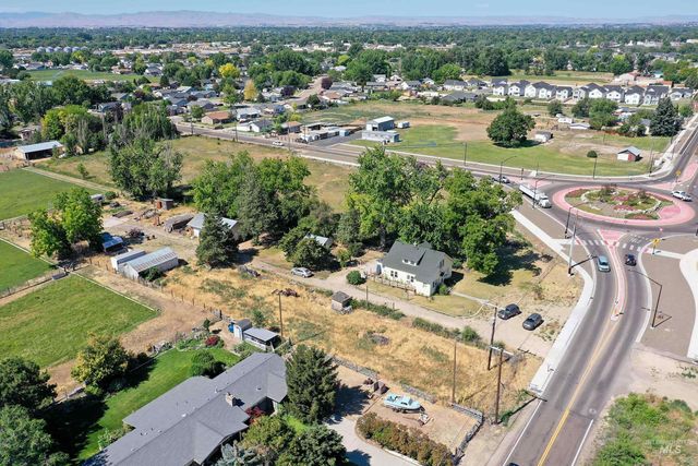 3123 E Victory Road, Nampa, ID 83687