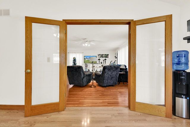 W204S8194 Pasadena DRIVE, Muskego, WI 53150