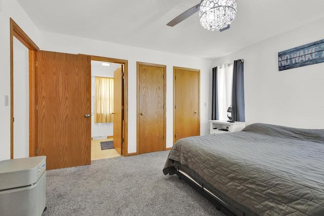 W204S8194 Pasadena DRIVE, Muskego, WI 53150