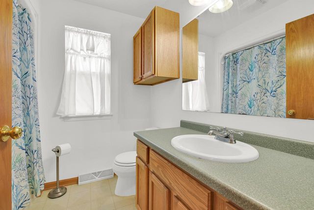 W204S8194 Pasadena DRIVE, Muskego, WI 53150