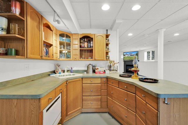 W204S8194 Pasadena DRIVE, Muskego, WI 53150