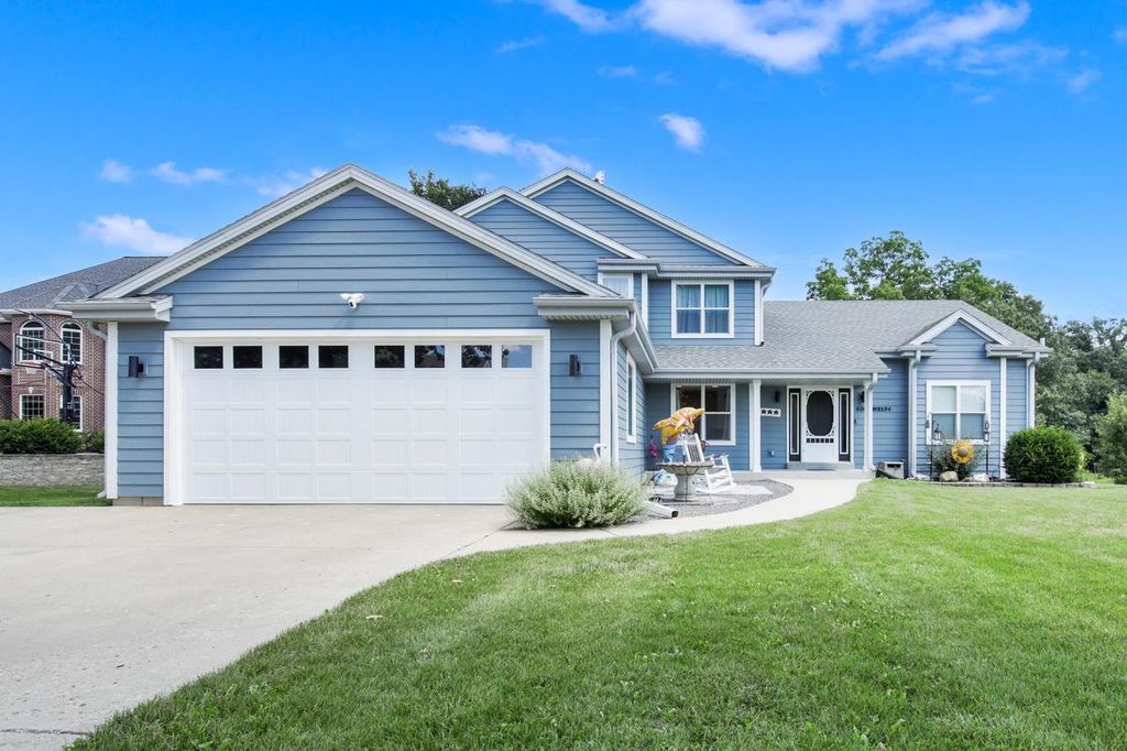 W204S8194 Pasadena DRIVE, Muskego, WI 53150