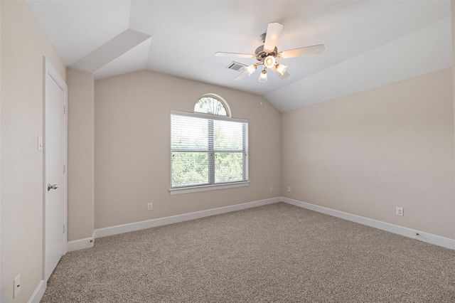 5951 S Loop E 55, Houston, TX 77033
