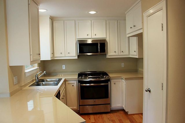 5951 S Loop E 55, Houston, TX 77033