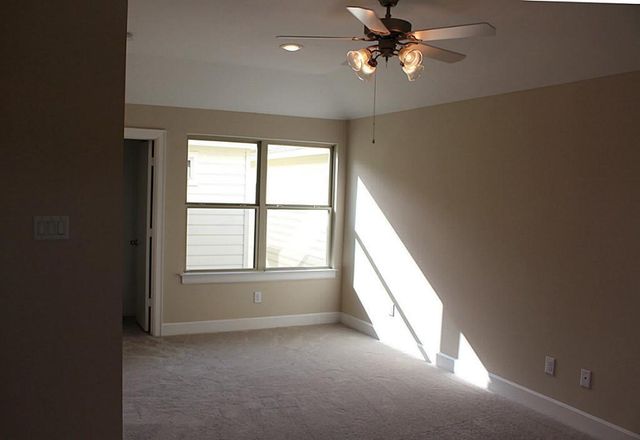 5951 S Loop E 55, Houston, TX 77033