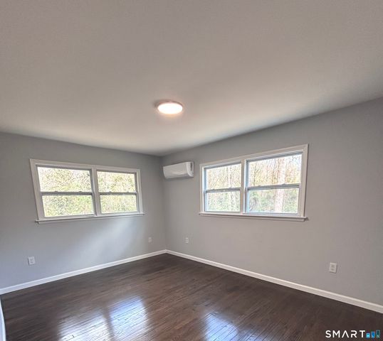 1107 North High Street, East Haven, CT 06512