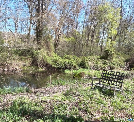 1107 North High Street, East Haven, CT 06512