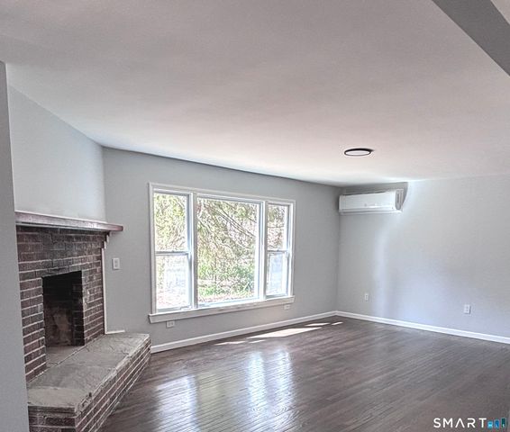 1107 North High Street, East Haven, CT 06512