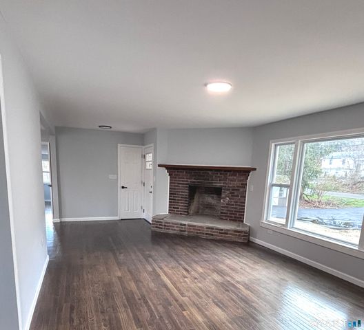 1107 North High Street, East Haven, CT 06512