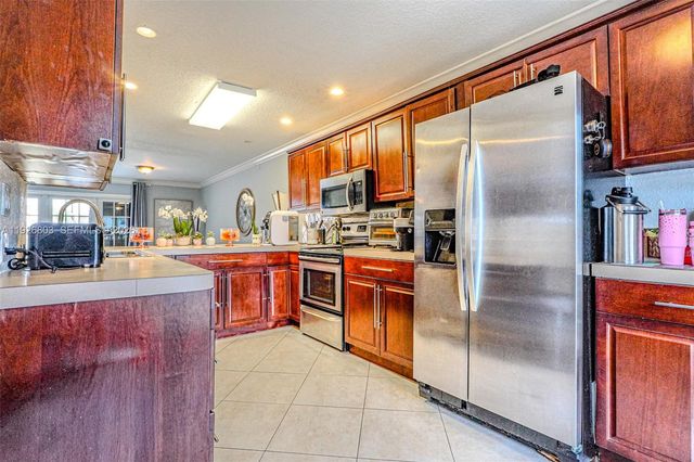 3331 Farragut Street 8A, Hollywood, FL 33021
