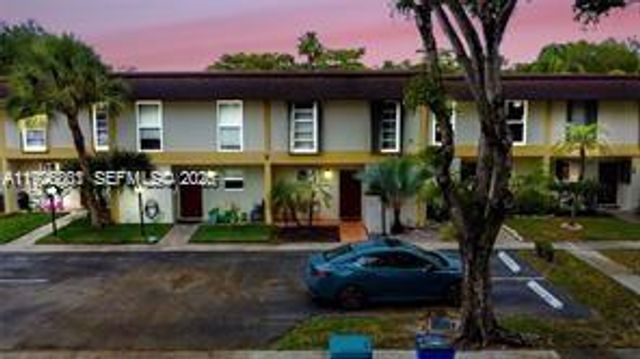 3331 Farragut Street 8A, Hollywood, FL 33021