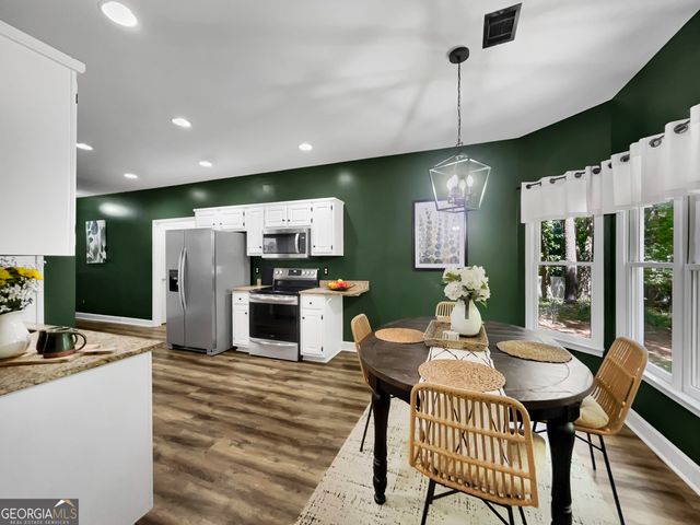 1711 Oconee Crossing Circle, Bogart, GA 30622