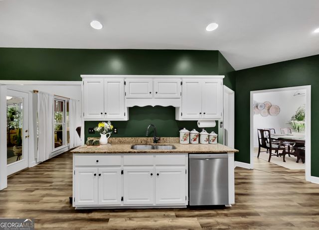 1711 Oconee Crossing Circle, Bogart, GA 30622