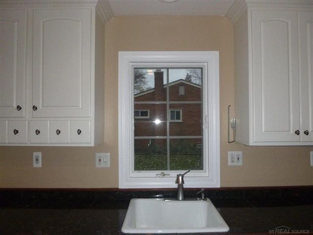 281 Reitman Court, Rochester Hills, MI 48307