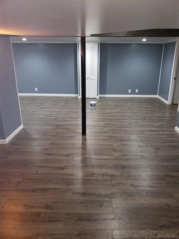 281 Reitman Court, Rochester Hills, MI 48307