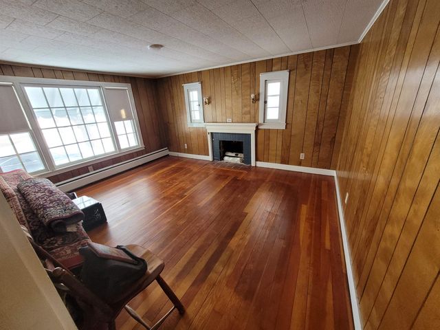 4 Tulip Street, Lyndon, VT 05851