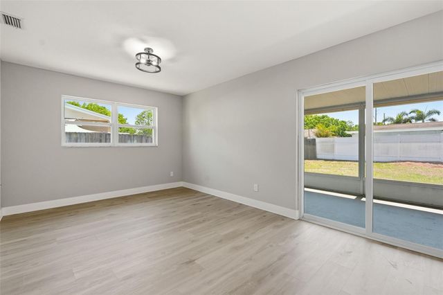 9278 78TH PLACE, Seminole, FL 33777