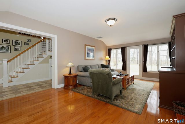 9 Dowling Drive, Ridgefield, CT 06877