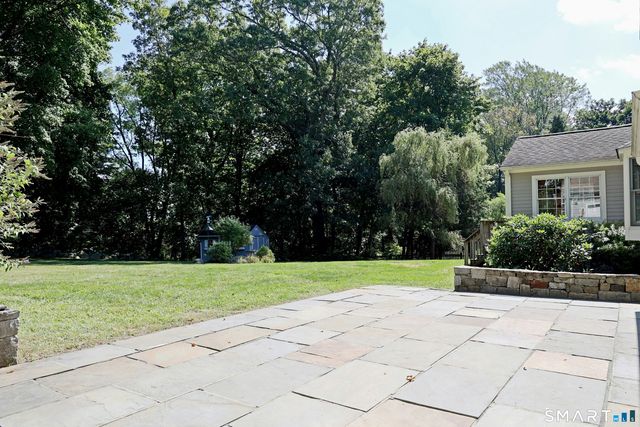 9 Dowling Drive, Ridgefield, CT 06877