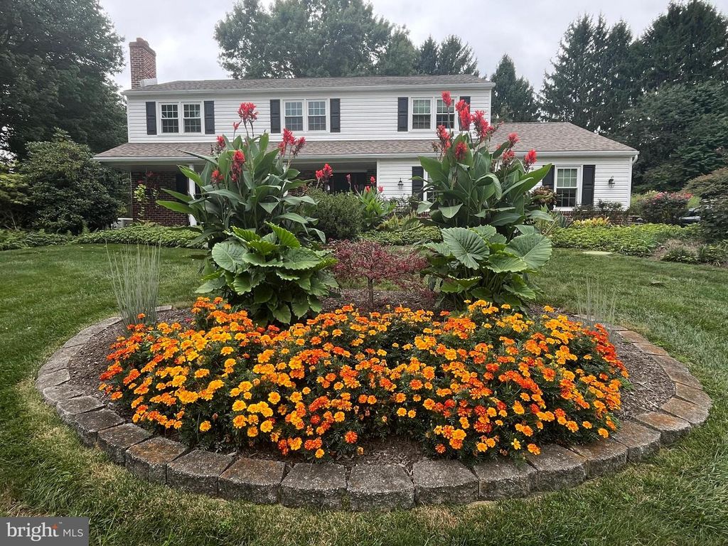 4 TREEMONT DR, Malvern, PA 19355