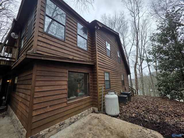 3414 Wyeth Drive, Guntersville, AL 35976