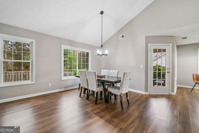455 Ellesmere Way, Buford, GA 30518