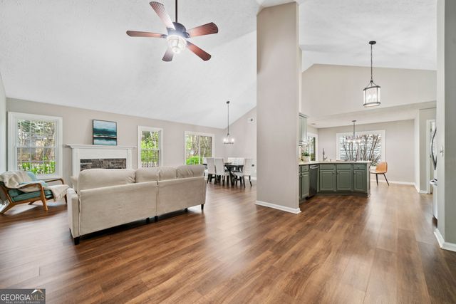 455 Ellesmere Way, Buford, GA 30518