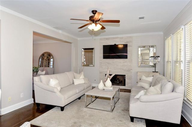 310 Windsor Gate NE Cove, Atlanta, GA 30342