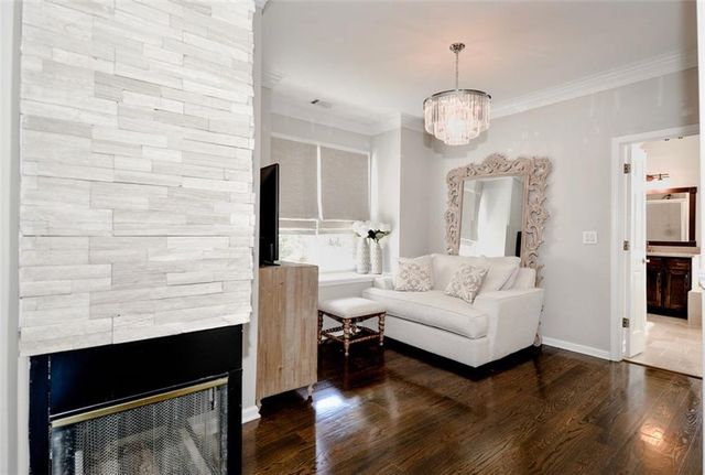 310 Windsor Gate NE Cove, Atlanta, GA 30342