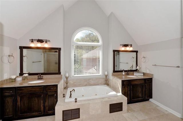 310 Windsor Gate NE Cove, Atlanta, GA 30342